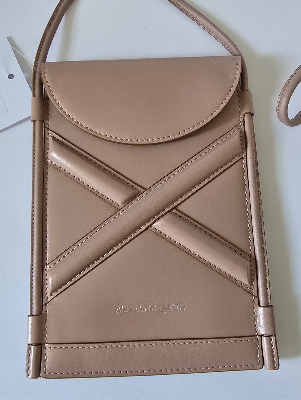 Alexander McQueen The Curve Leather Pouch Crossbody Bag Rose Gold … - Picture 2 of 10